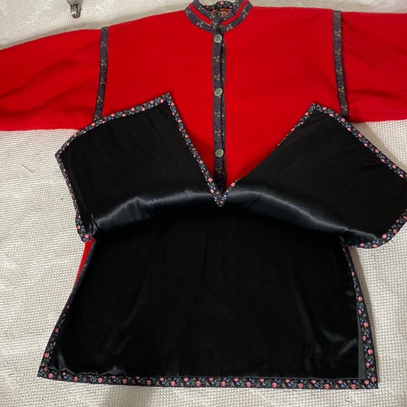 Vtg 80’s Suttles and Seawinds red boiled wool duffle coat! Print fabric trims M - Picture 13 of 17